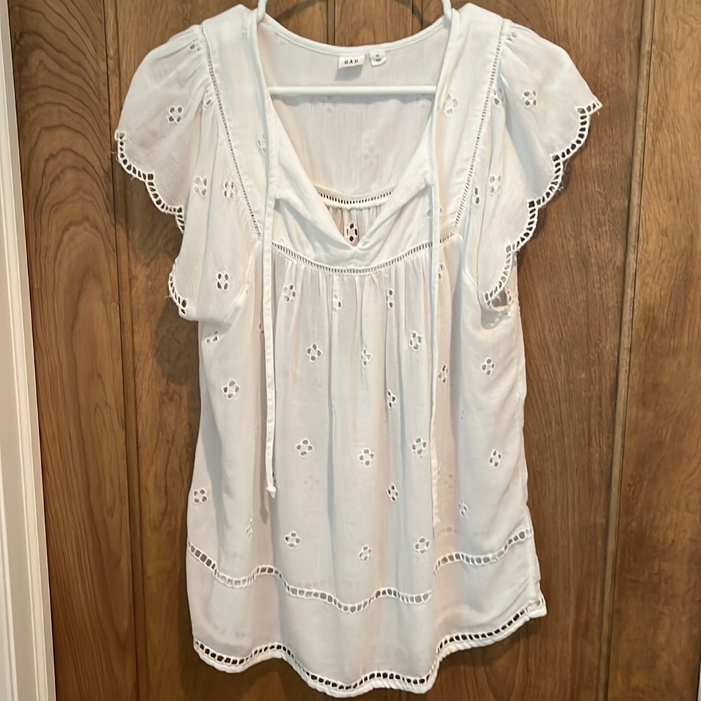 GAP White Eyelet Top